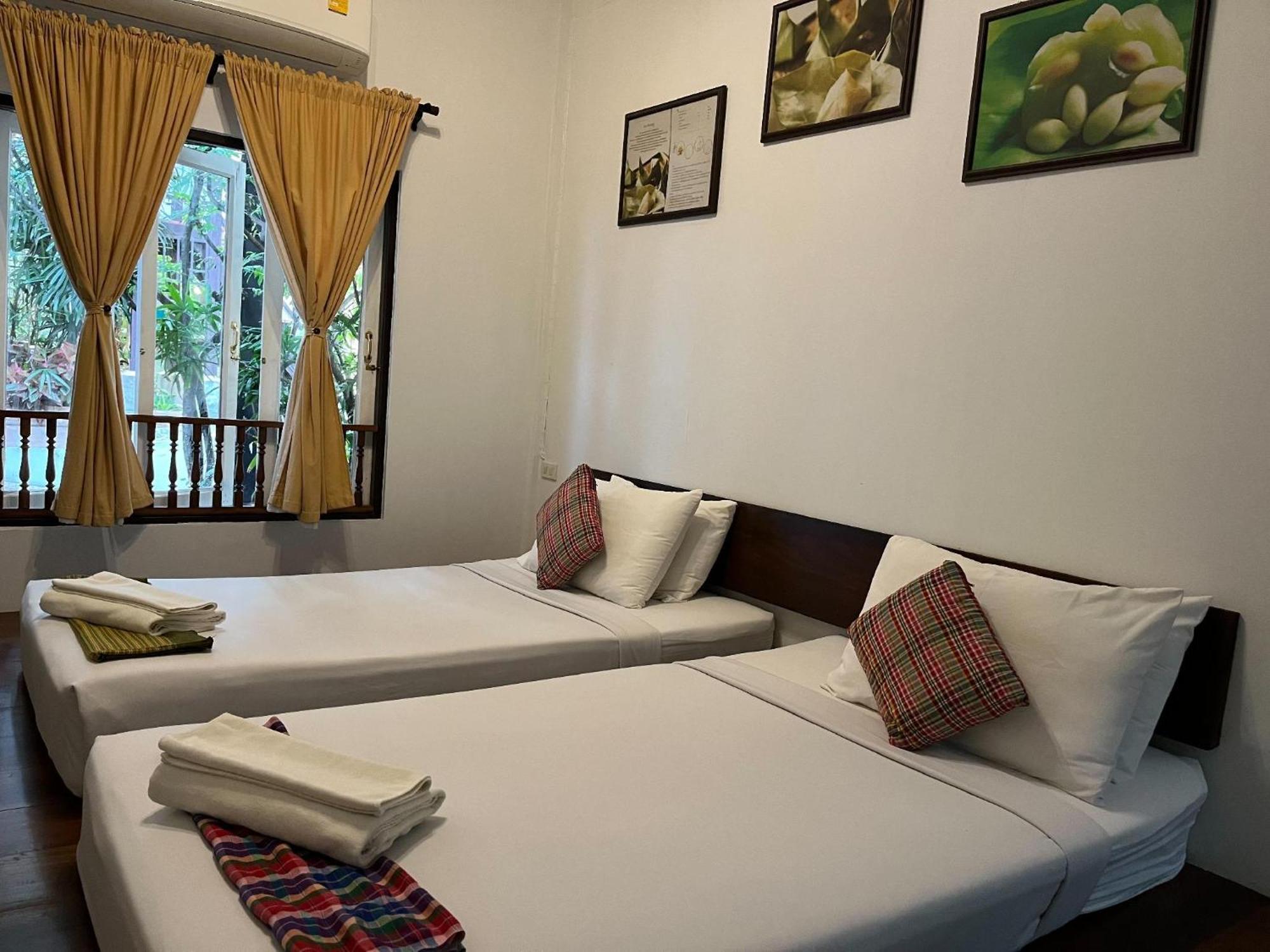 Thanicha Resort Amphawa Samut Songkhram Room photo