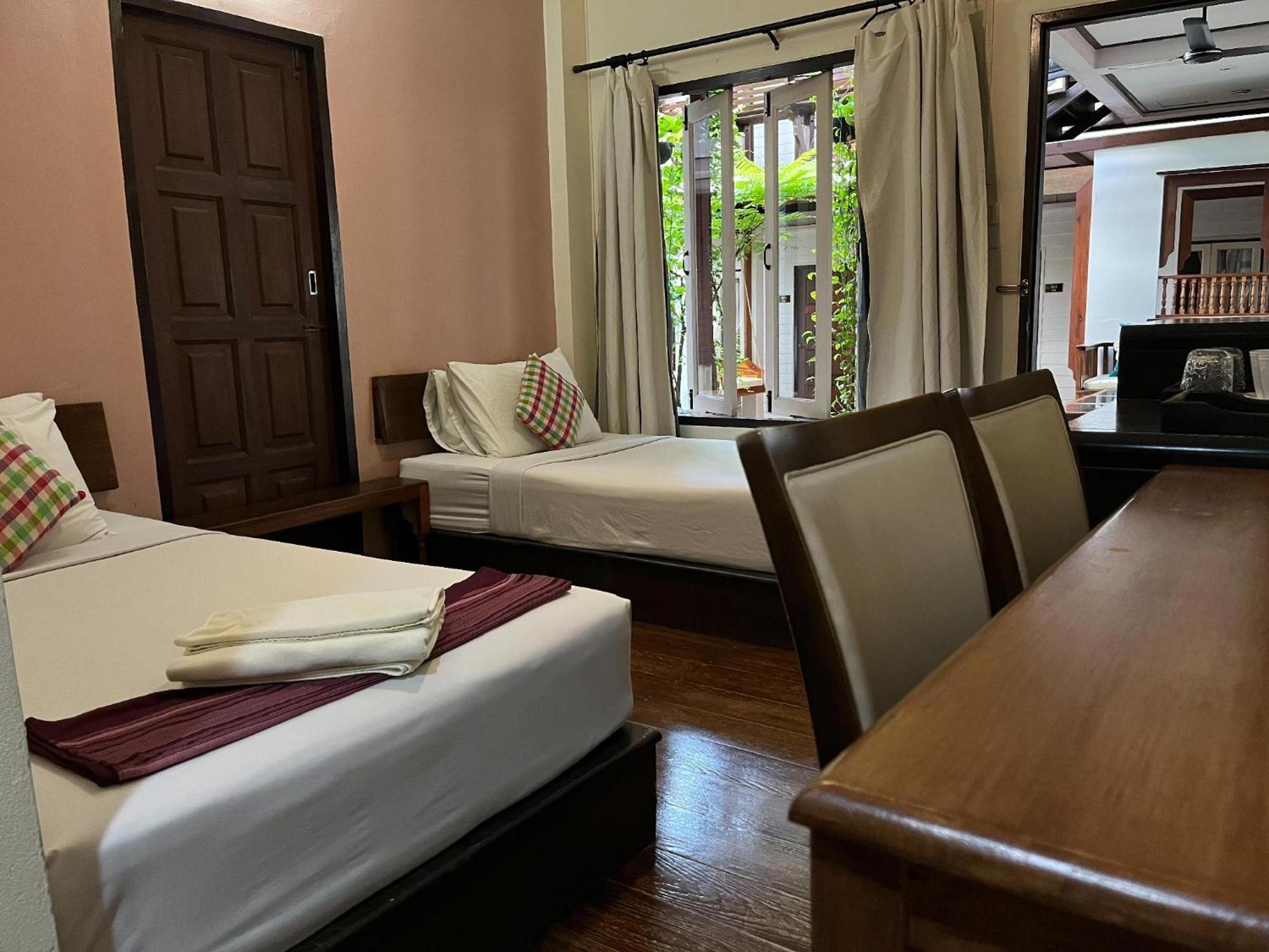 Thanicha Resort Amphawa Samut Songkhram Room photo